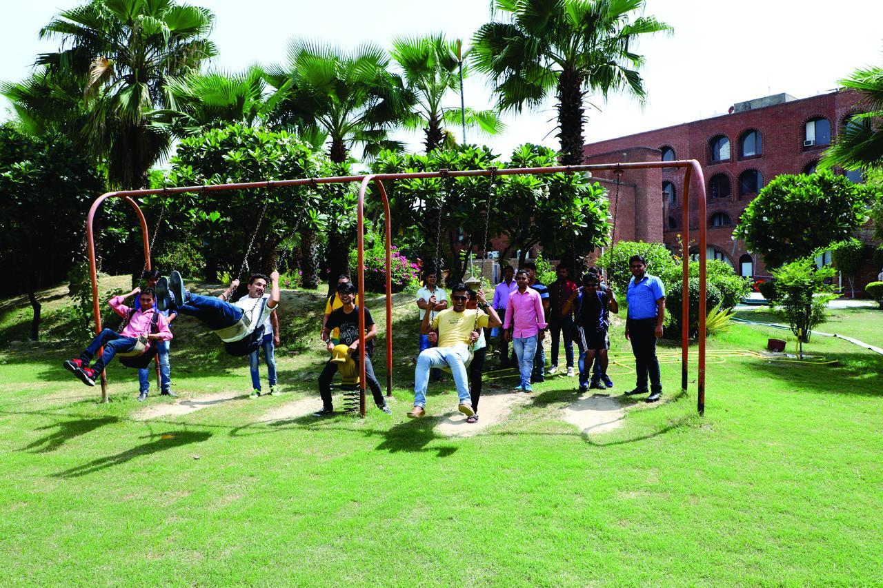 Magsons Resorts Vrindavan Kosi Exteriér fotografie